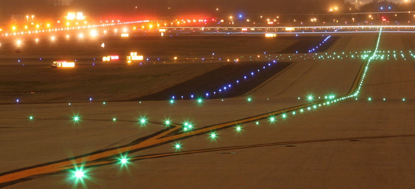 airport taxiway lights